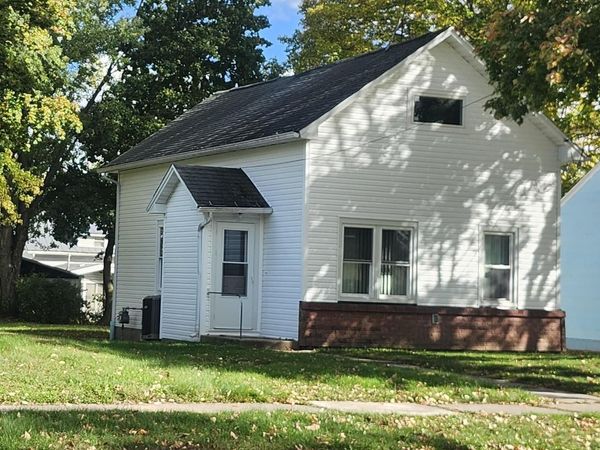 130 S ELM AVENUE, Gillett, WI 54124