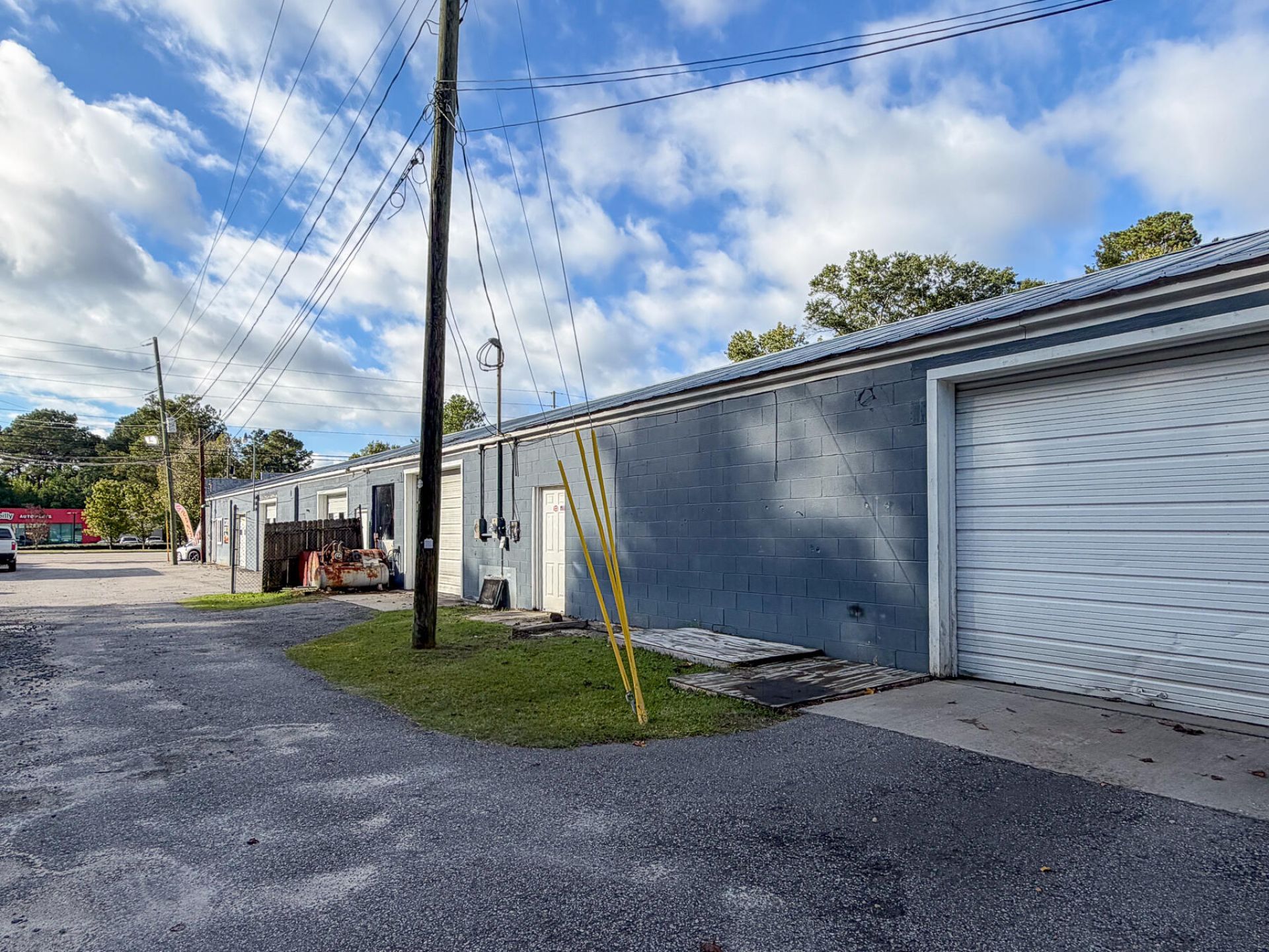 1103 Bacons Bridge Road  Photo 4
