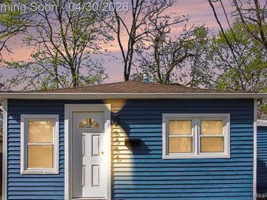 6366 Dellwood Drive, Waterford Twp, MI 48329