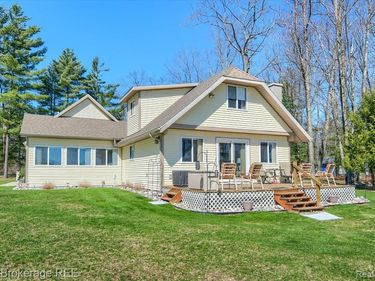 7414 Cedar Lake Road, Oscoda Twp, MI 48750