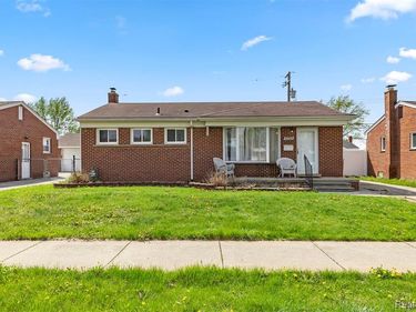 5755 Plainfield Street , Dearborn Heights, MI 48127
