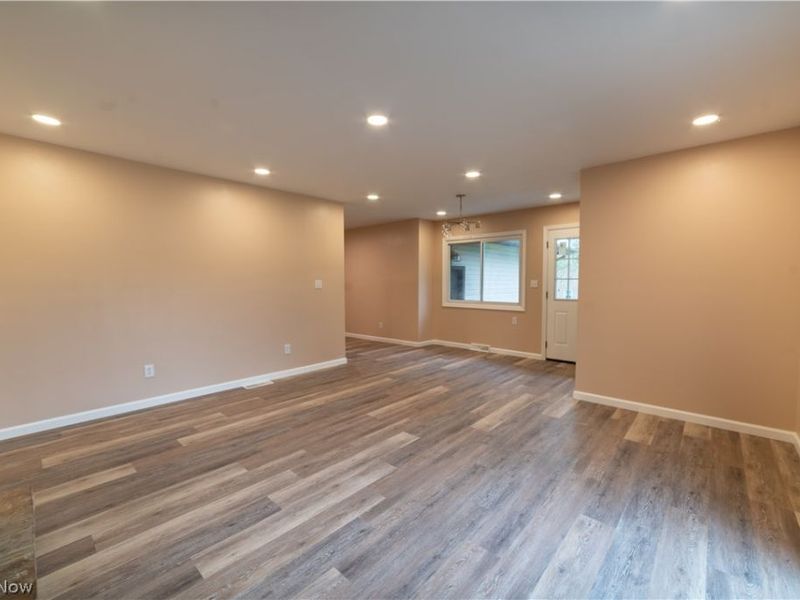 2407 Northview Drive, Cortland, OH 44410 Photo 15