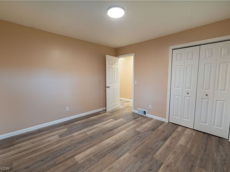 2407 Northview Drive, Cortland, OH 44410 Photo 17