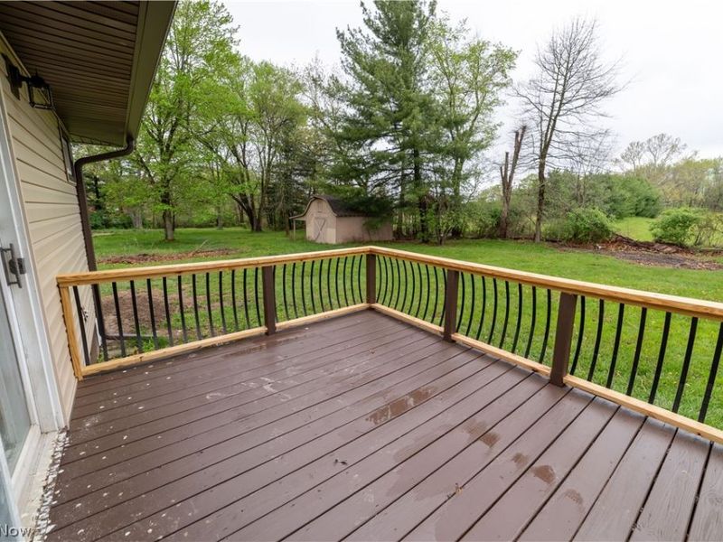 2407 Northview Drive, Cortland, OH 44410 Photo 4