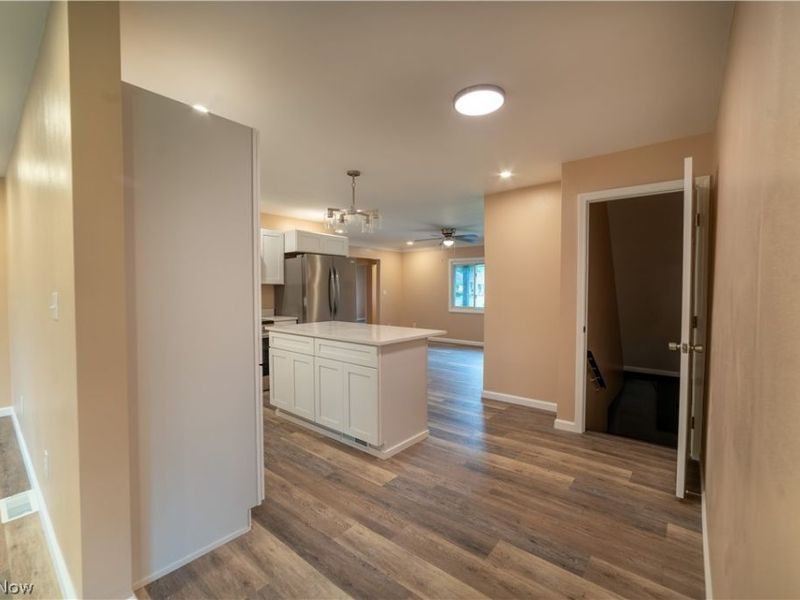 2407 Northview Drive, Cortland, OH 44410 Photo 8