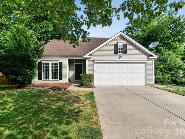 105 N Willow Court, Mount Holly, NC 28120