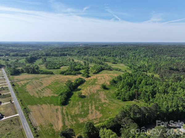 000 Mcrae Avenue , Wadesboro, NC 28170