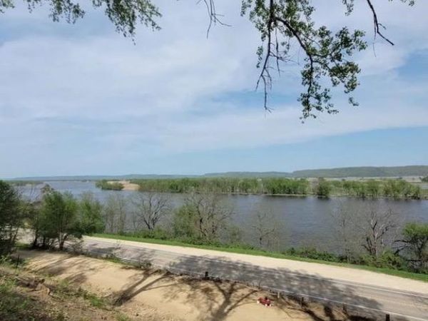 905 Mississippi Lane, Brownsville, MN 55919