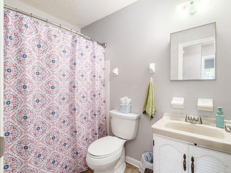5912 Starcrest Drive, Galloway, OH 43119 Photo 21