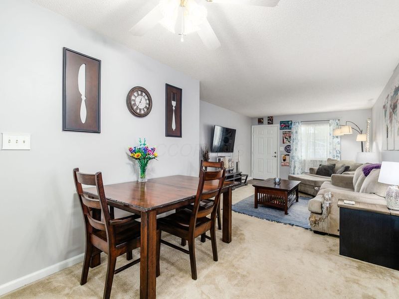 5912 Starcrest Drive, Galloway, OH 43119 Photo 7