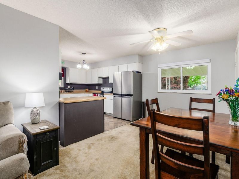 5912 Starcrest Drive, Galloway, OH 43119 Photo 8