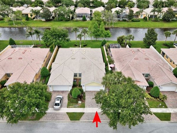 5550 Dominica Street , Vero Beach, FL 32967