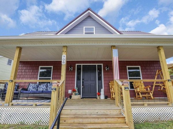 908 South 8th , Ironton, OH 45638