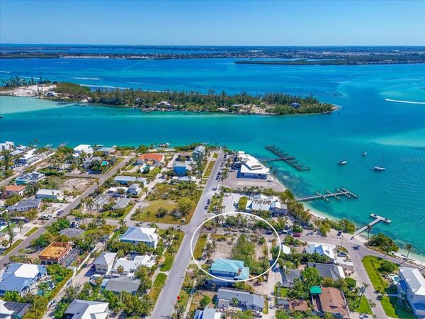 720 BROADWAY STREET , LONGBOAT KEY, FL 34228