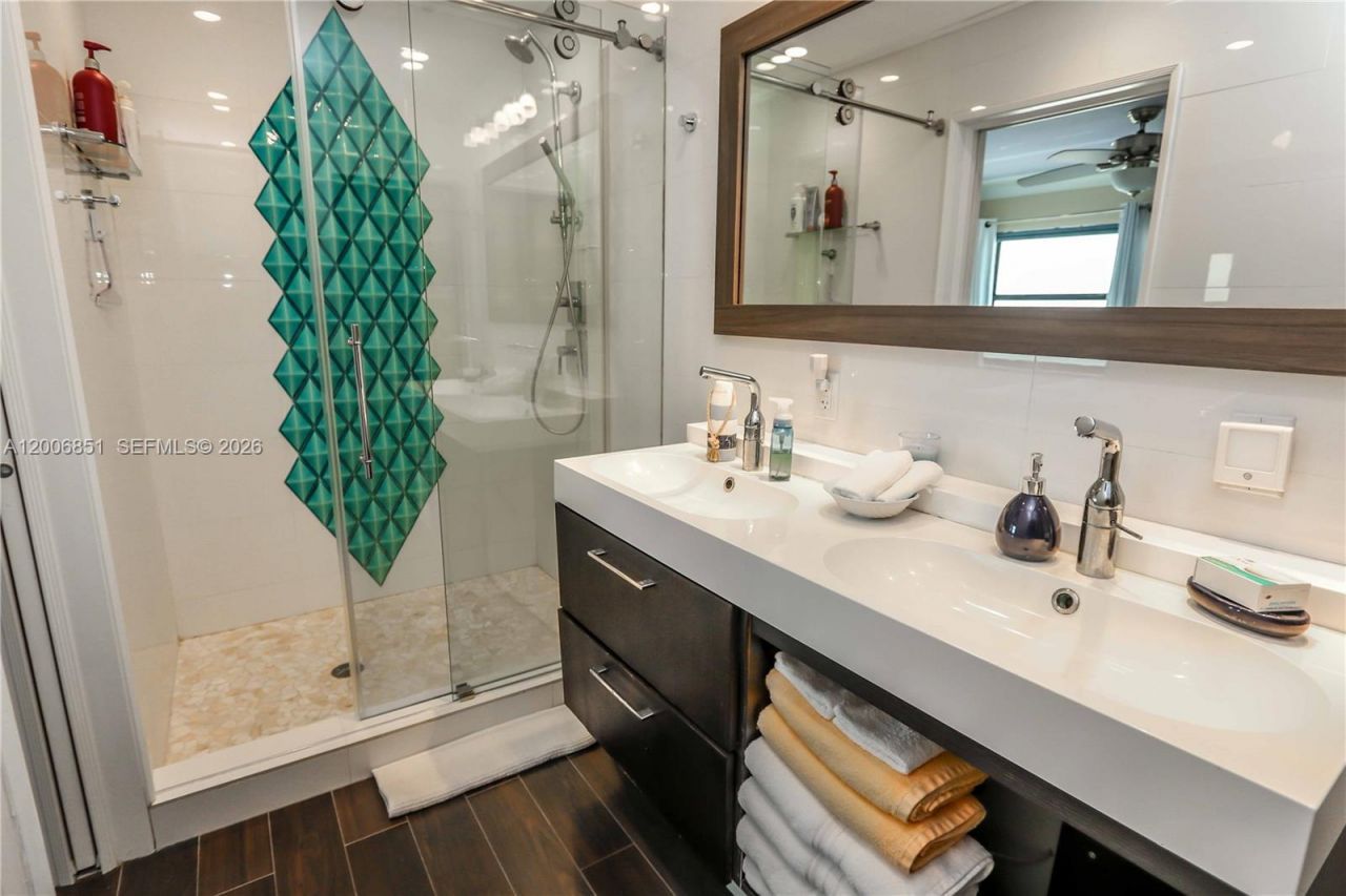 3300 N Surf Rd , Unit 17A, Hollywood, FL 33019 Photo