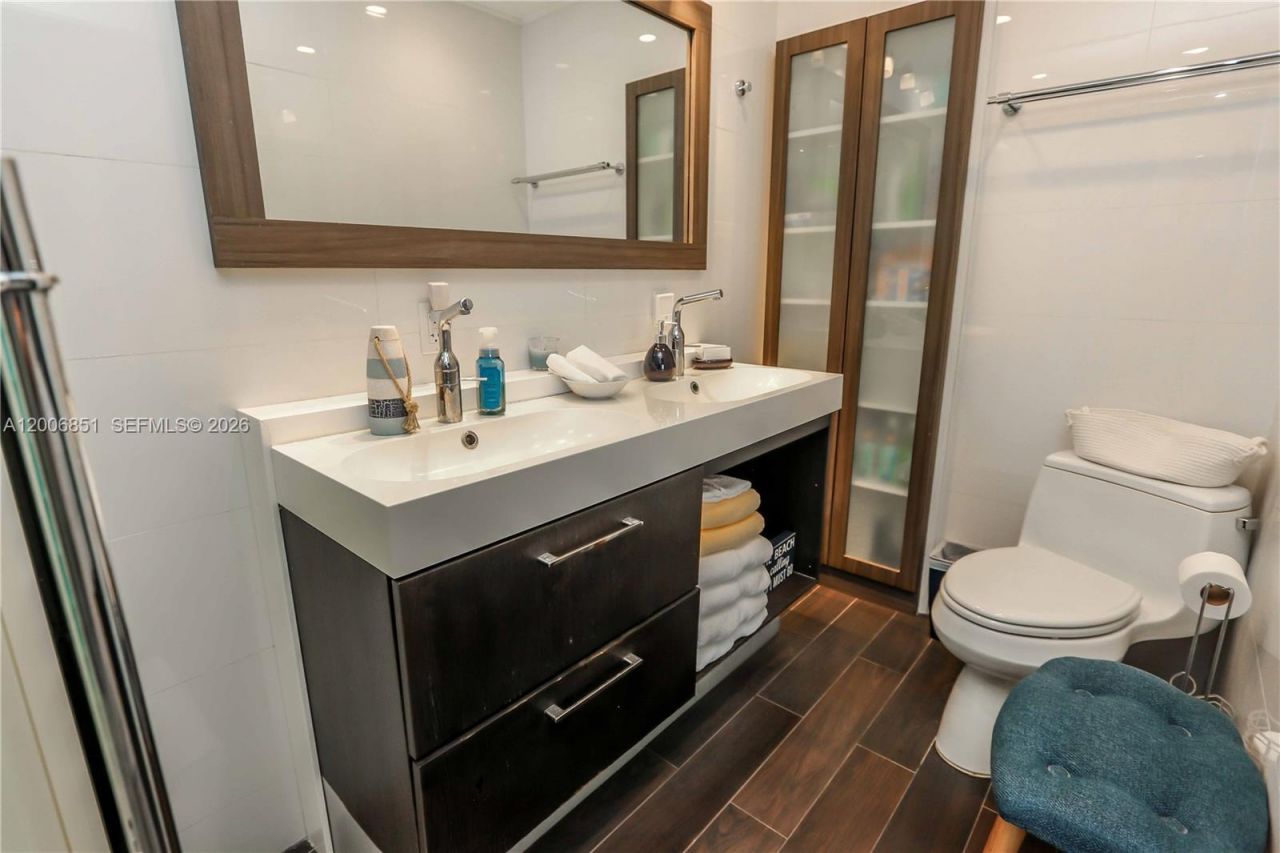 3300 N Surf Rd , Unit 17A, Hollywood, FL 33019 Photo