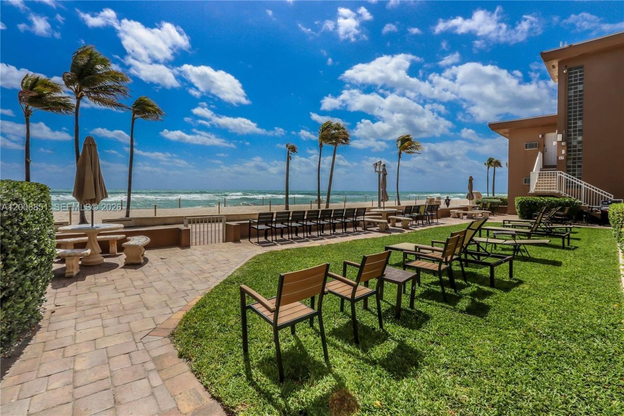 3300 N Surf Rd , Unit 17A, Hollywood, FL 33019 Photo