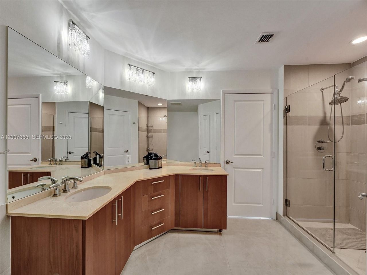 1945 S Ocean Dr , Unit 2101, Hallandale Beach, FL 33009 Photo