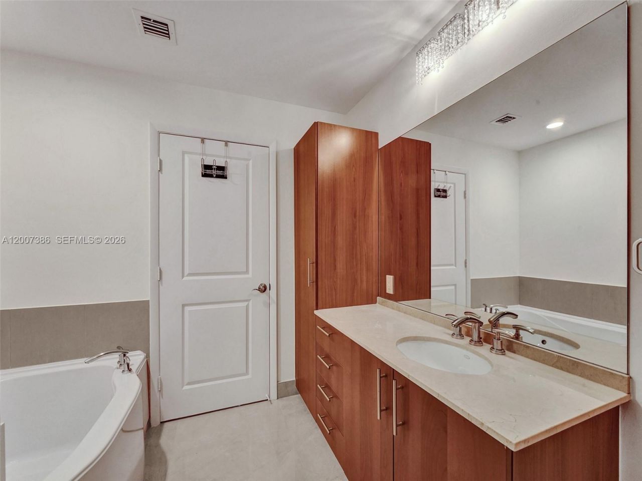 1945 S Ocean Dr , Unit 2101, Hallandale Beach, FL 33009 Photo