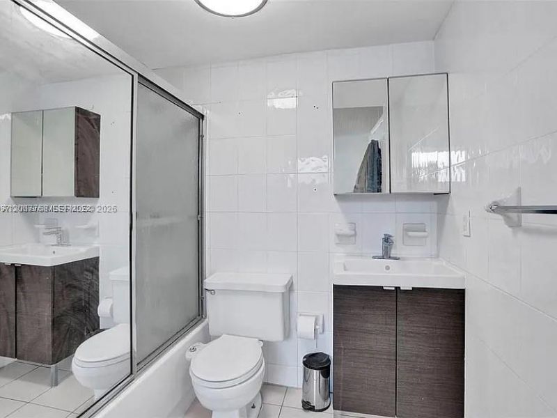 1545 Euclid Ave, Unit 3H, Miami Beach, FL 33139 Photo