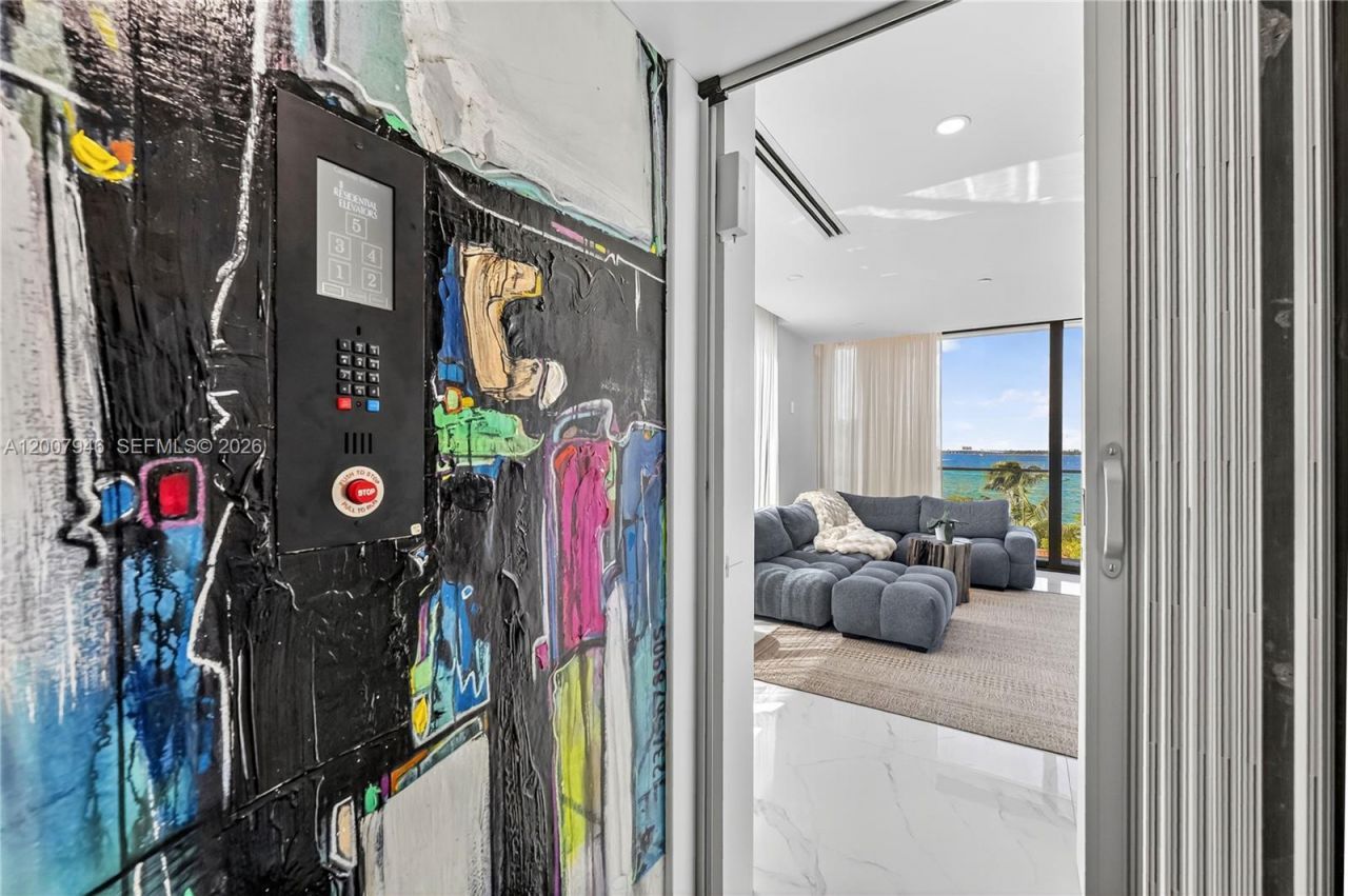 11 Century Ln, Miami Beach, FL 33139 Photo