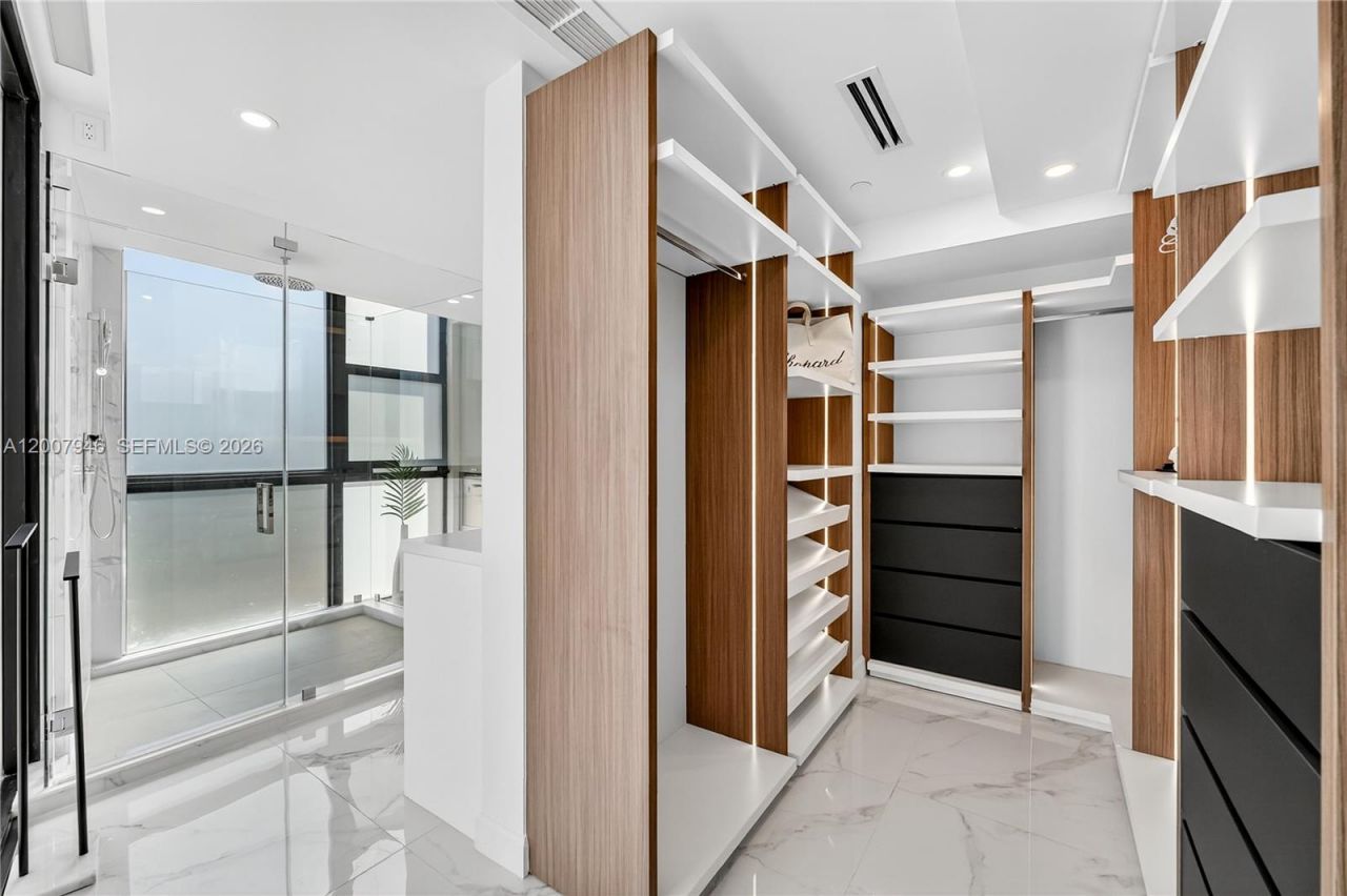 11 Century Ln, Miami Beach, FL 33139 Photo