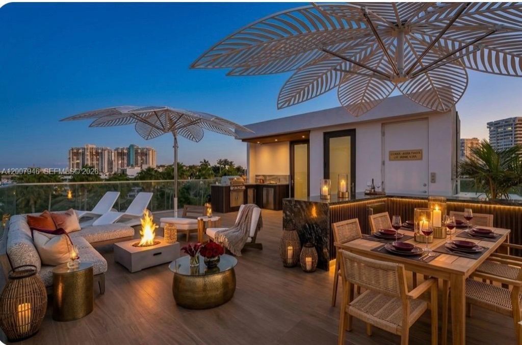 11 Century Ln, Miami Beach, FL 33139 Photo
