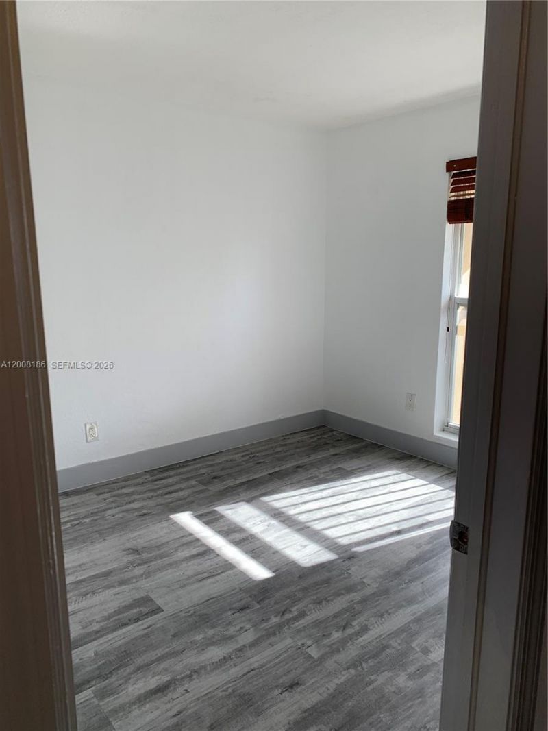 241 S Royal Poinciana Blvd, Unit 310, Miami Springs, FL 33166 Photo