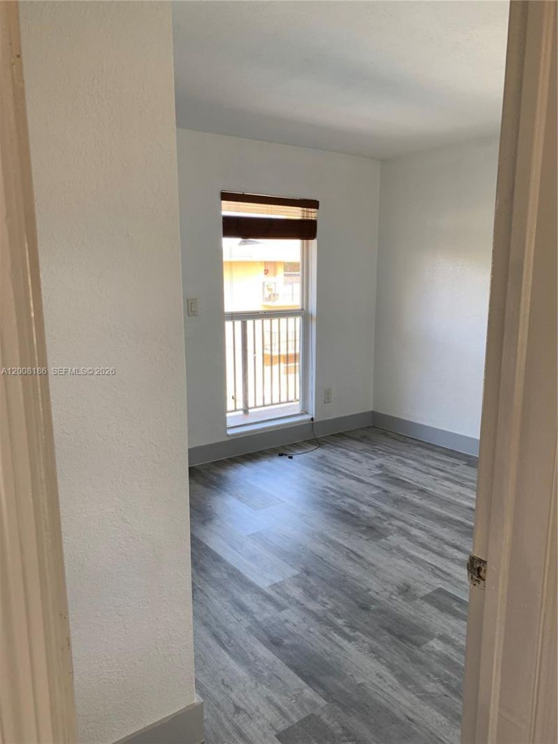 241 S Royal Poinciana Blvd, Unit 310, Miami Springs, FL 33166 Photo