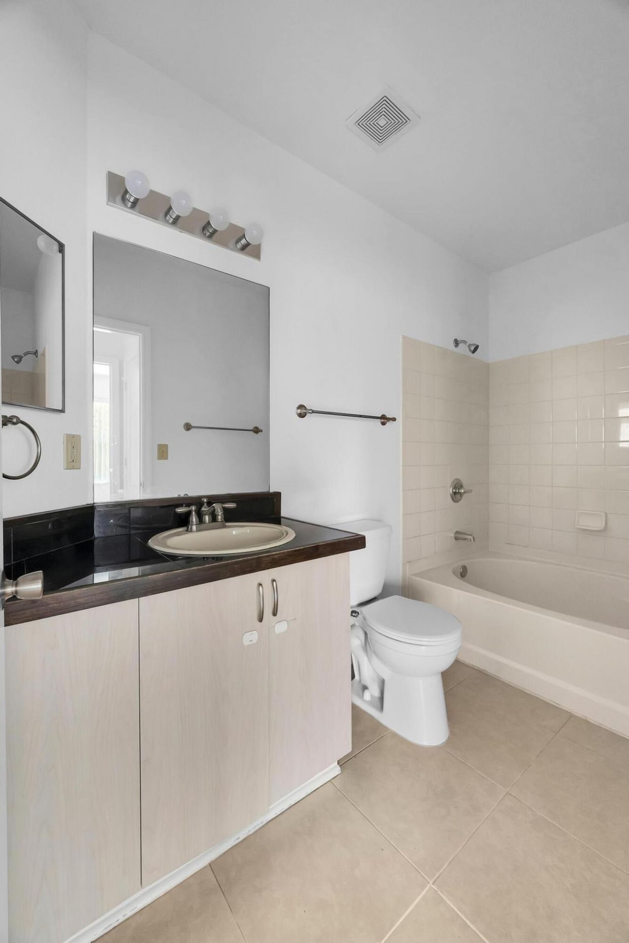 106 SW Peacock Boulevard, Unit 206, Port Saint Lucie, FL 34986 Photo