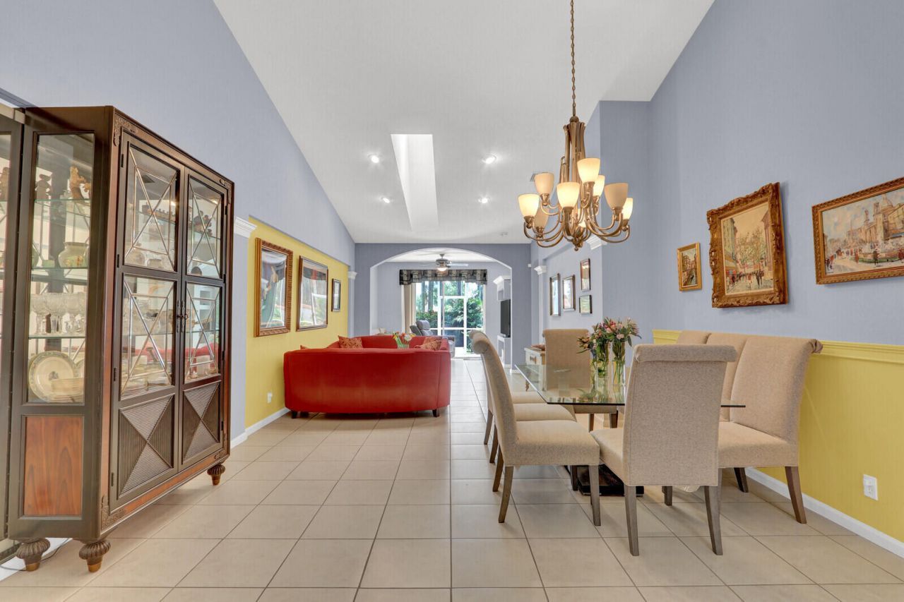 9531 Crescent View Drive N, Boynton Beach, FL 33437 Photo