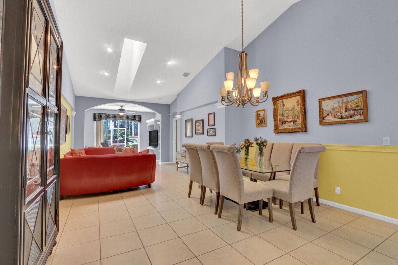 9531 Crescent View Drive N, Boynton Beach, FL 33437 Photo