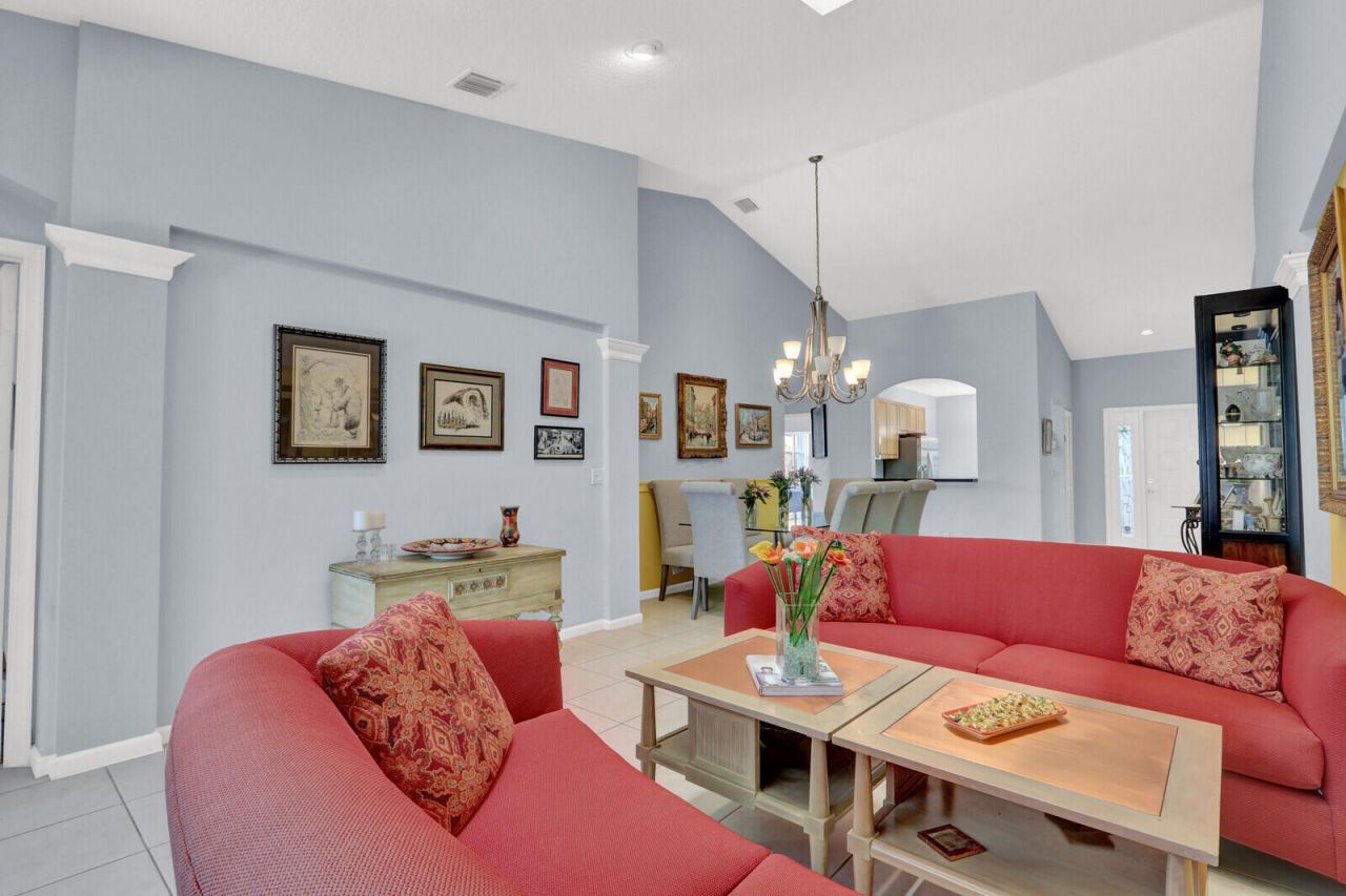 9531 Crescent View Drive N, Boynton Beach, FL 33437 Photo