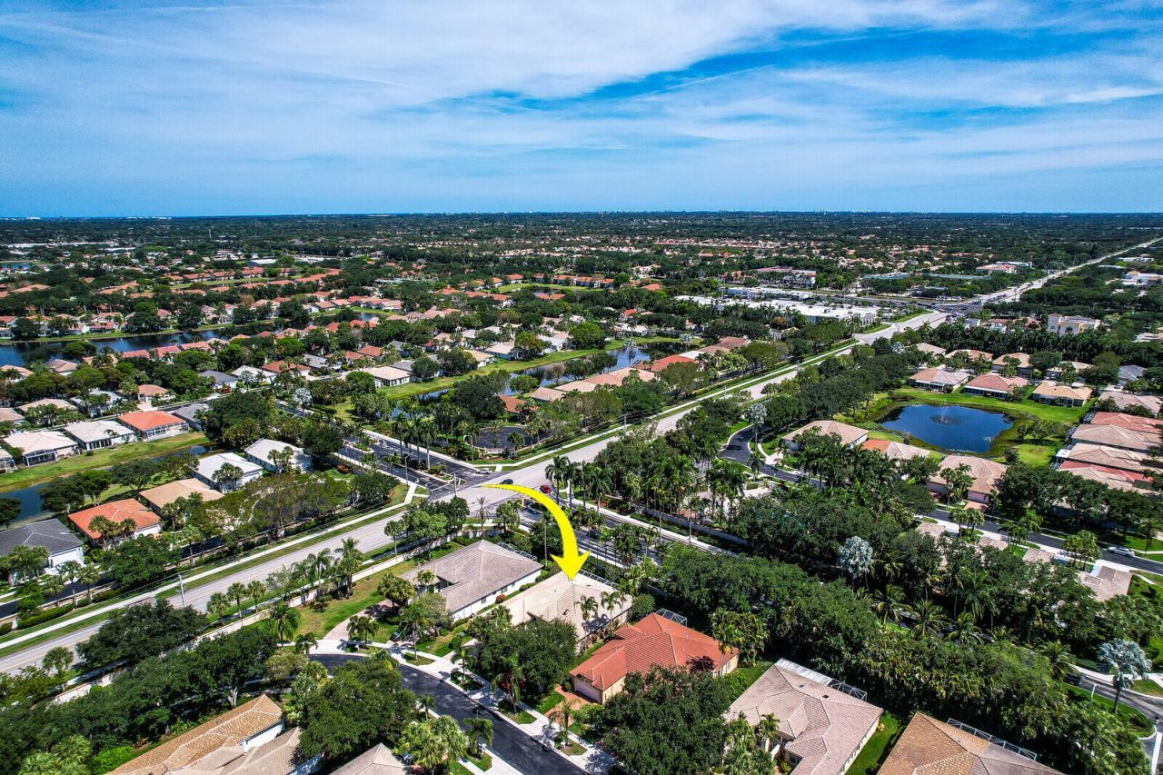 9531 Crescent View Drive N, Boynton Beach, FL 33437 Photo