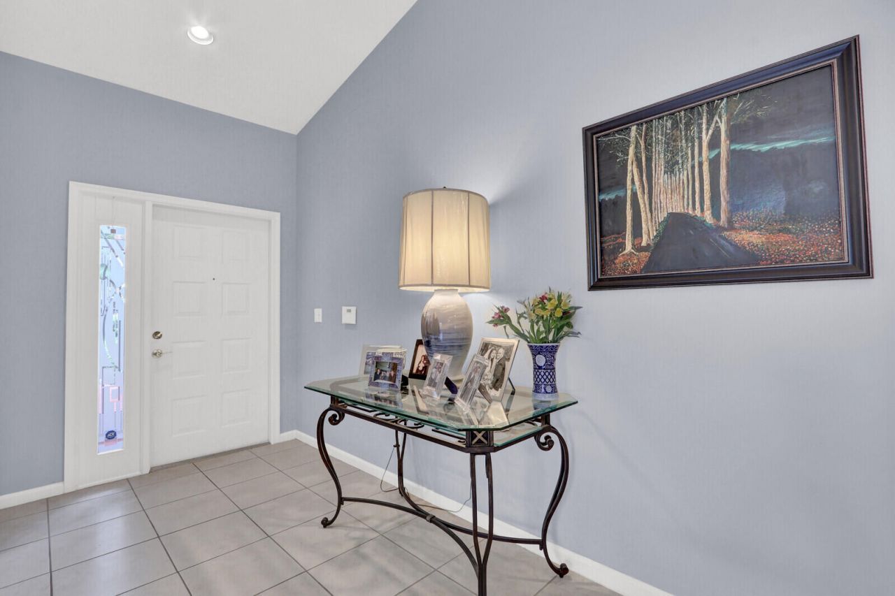 9531 Crescent View Drive N, Boynton Beach, FL 33437 Photo