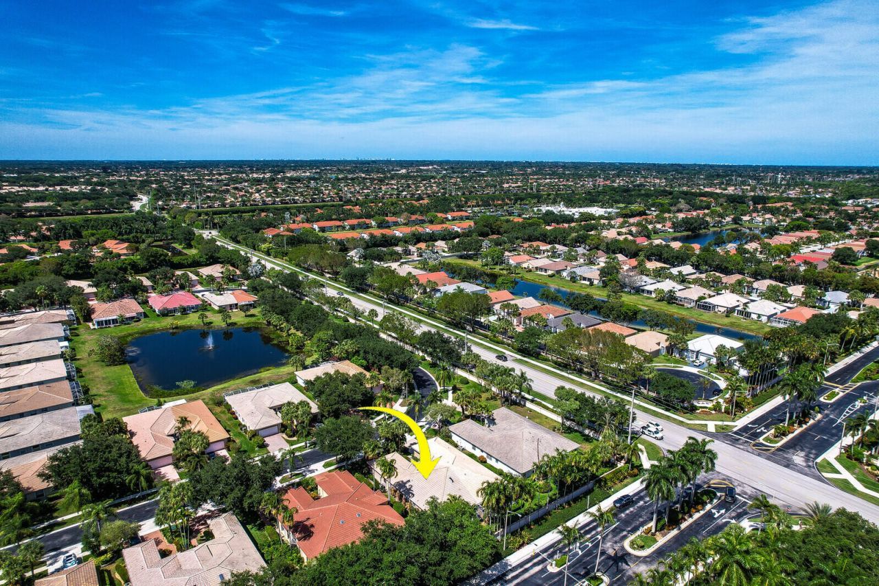 9531 Crescent View Drive N, Boynton Beach, FL 33437 Photo