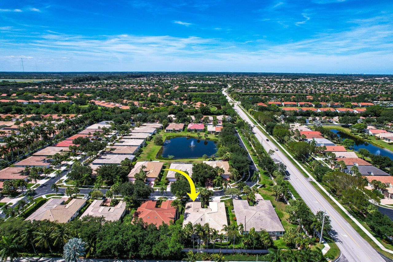 9531 Crescent View Drive N, Boynton Beach, FL 33437 Photo