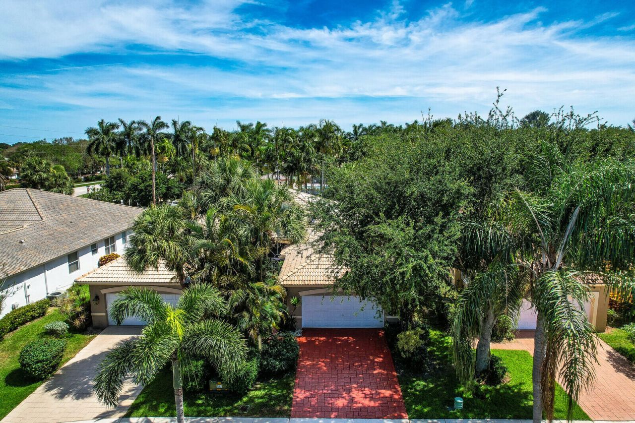 9531 Crescent View Drive N, Boynton Beach, FL 33437 Photo