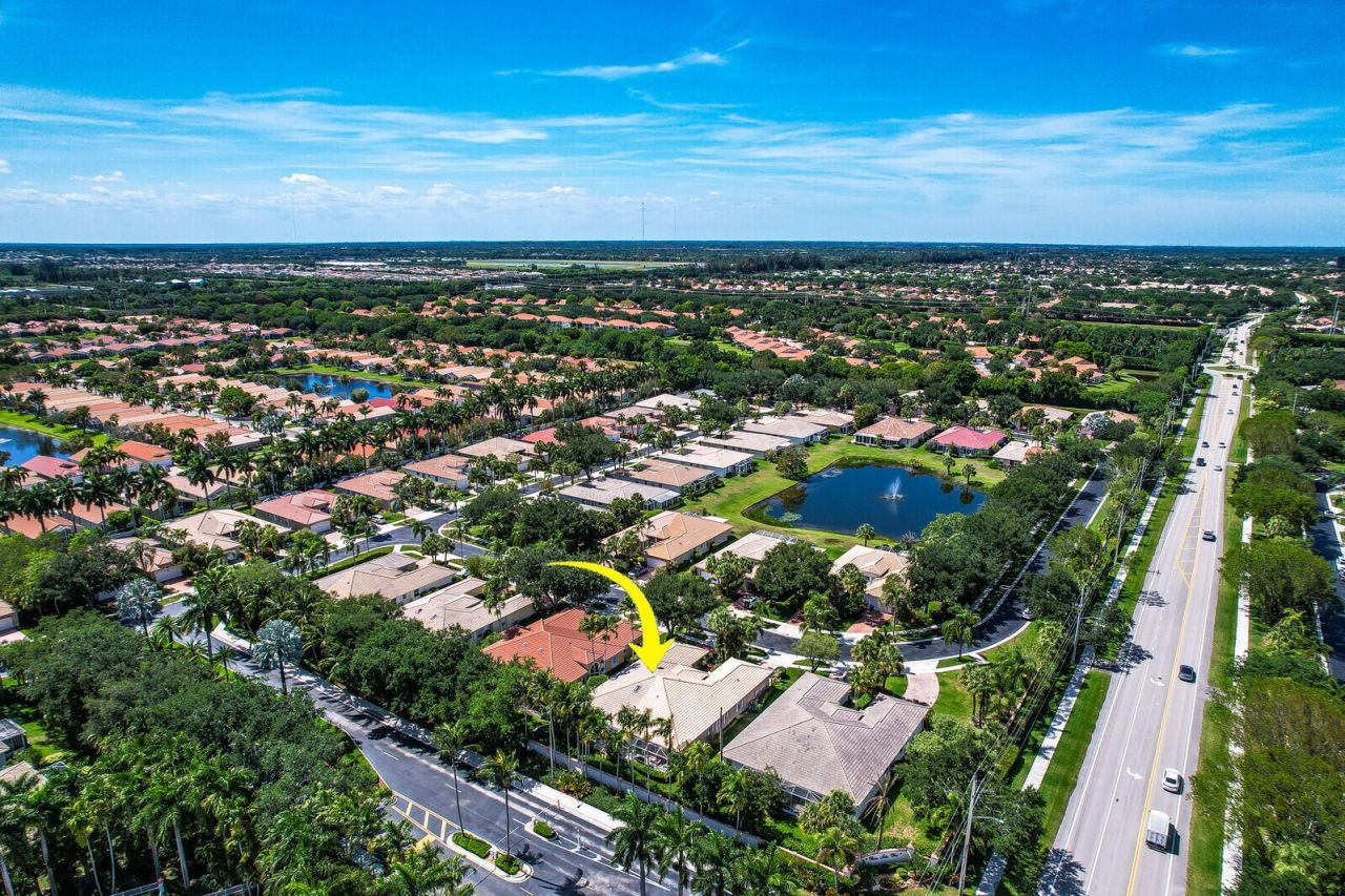9531 Crescent View Drive N, Boynton Beach, FL 33437 Photo