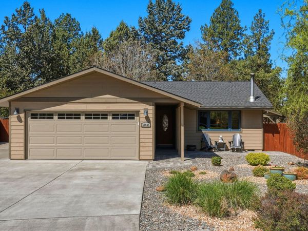 61605 Summer Shade Drive, Bend, OR 97702