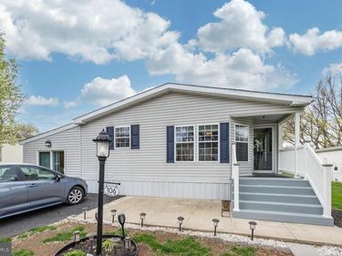 106 PASTURE LANE, CHALFONT, PA 18914