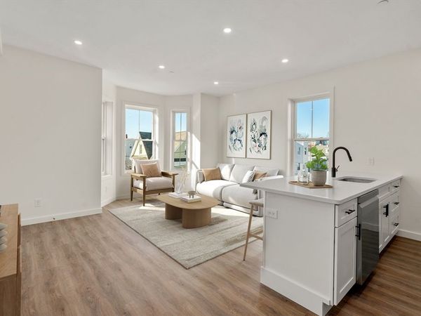 43-45 Blossom Street, Unit 6, Chelsea, MA 02150