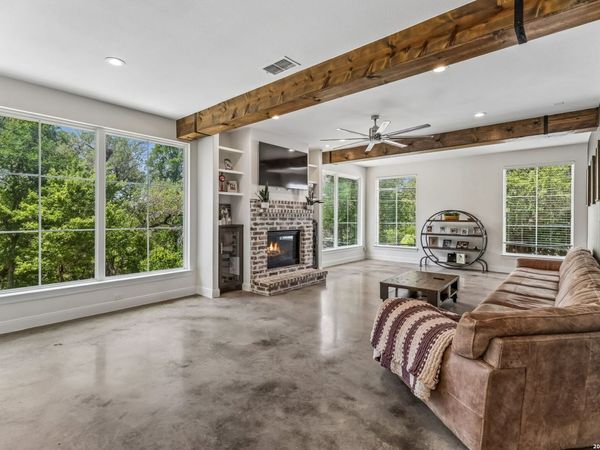 521 RITTIMANN RD, Spring Branch, TX 78070