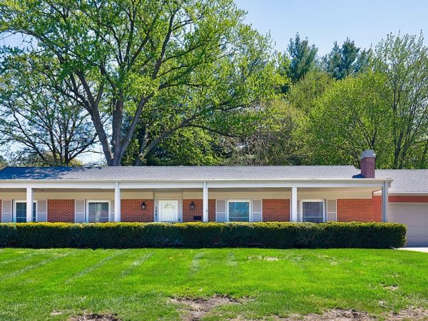1521 70th Street, Windsor Heights, IA 50324