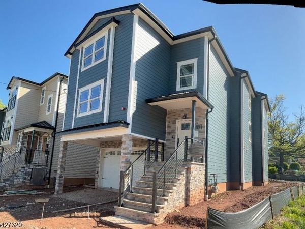 301 Chilton St, Elizabeth, NJ 07208