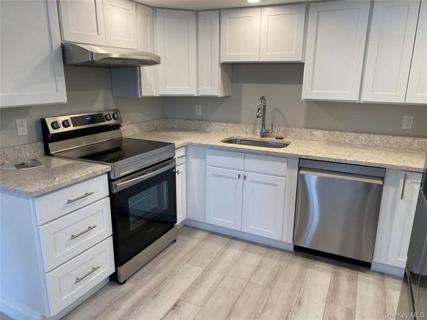 382B Deer Park Avenue , Babylon, NY 11702