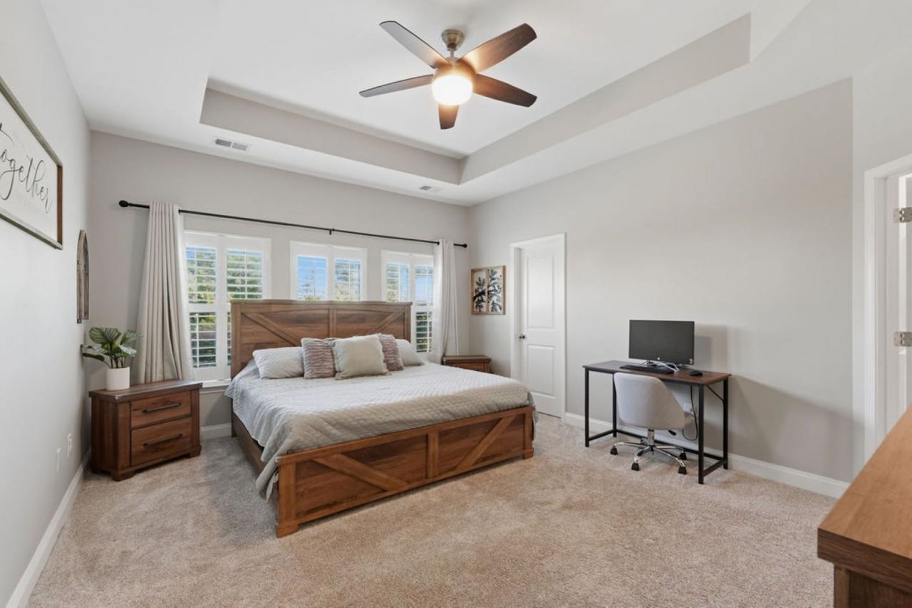 350 Babylon Pine Dr. Photo 4