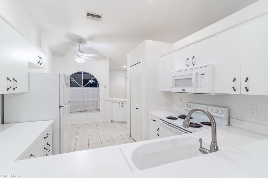 2230 Stacil Cir , Naples, FL 34109 Photo