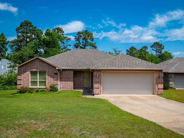 14 Johnnycake Lane , Little Rock, AR 72211