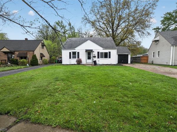 681 E 258th Street , Euclid, OH 44132